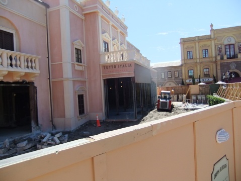 Construction at Tutto Gusto in Italy pavilion 